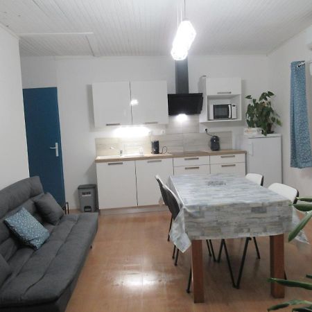 Gite La Chaumette Appartement Turquoise Villeneuve-de-Berg Exteriör bild