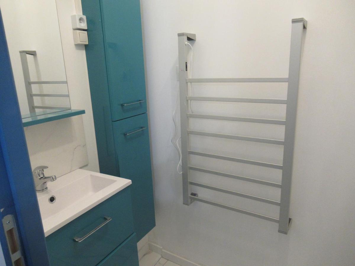 Gite La Chaumette Appartement Turquoise Villeneuve-de-Berg Exteriör bild
